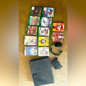 XBOX💚🖤with 12 games, controller and headset🖤💚